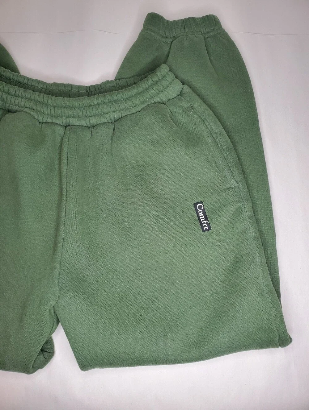 COMFRT | Standard Sweatpants in Size Large